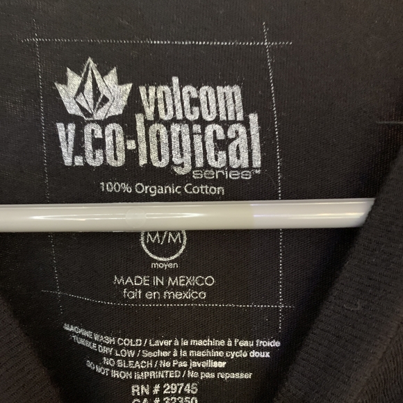 Vintage Rare Volcom graphic-tee - Picture 2 of 3